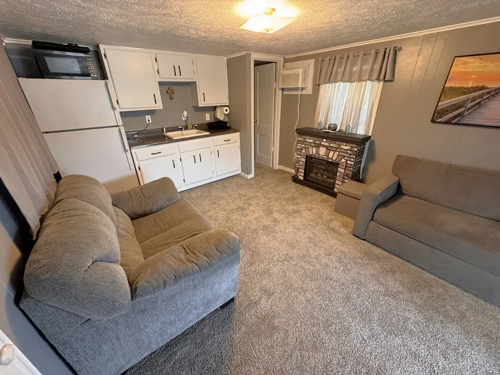 1926 Private Road 3344 Greenville TX 75402