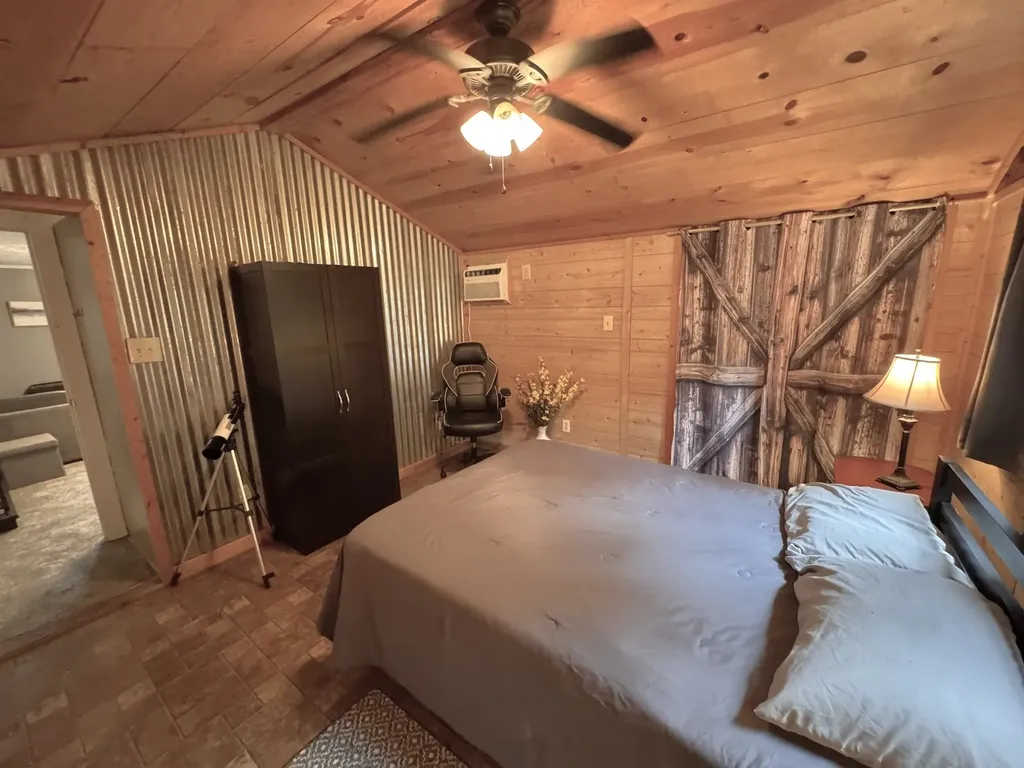 1926 Private Road 3344 Greenville TX 75402