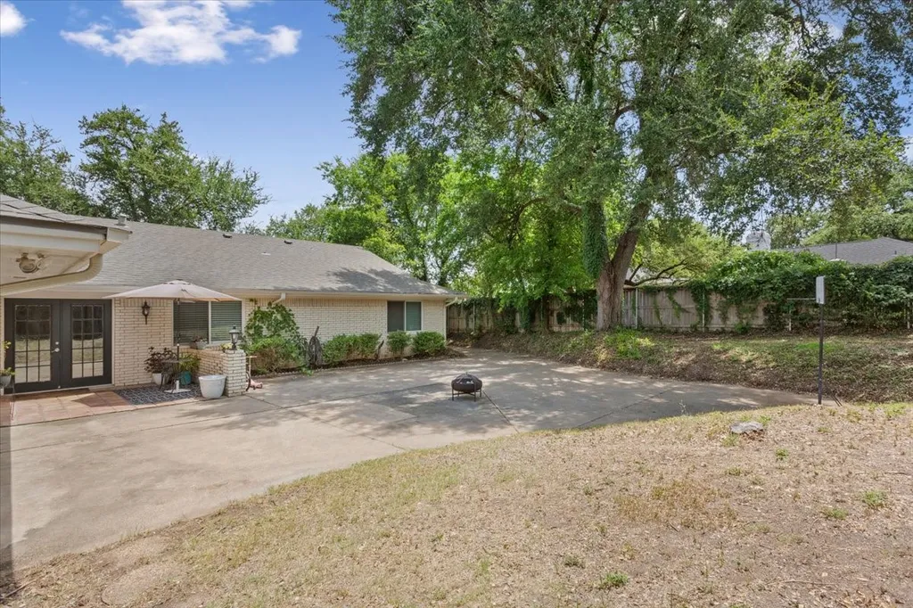 2649 Woodmont Circle Waco TX 76710