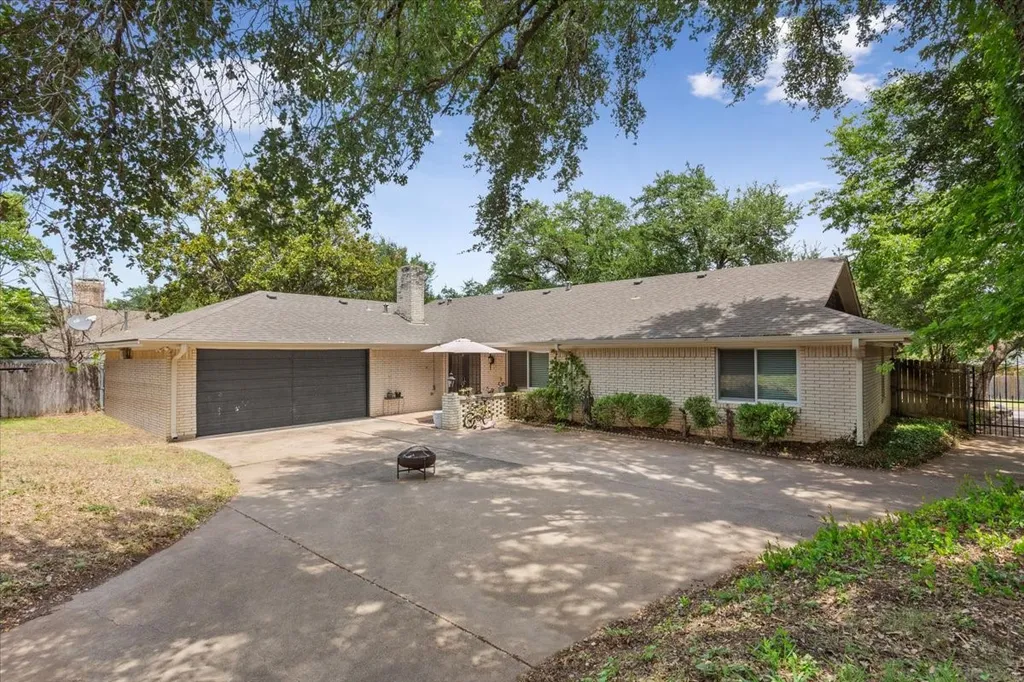 2649 Woodmont Circle Waco TX 76710
