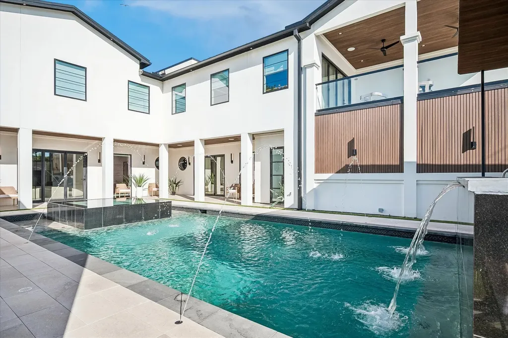 5510 Caladium Drive Dallas TX 75230