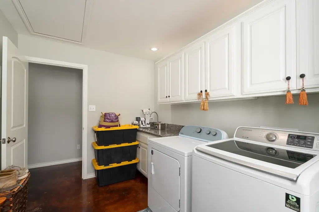 1002 County Road 209 Wingate TX 79566