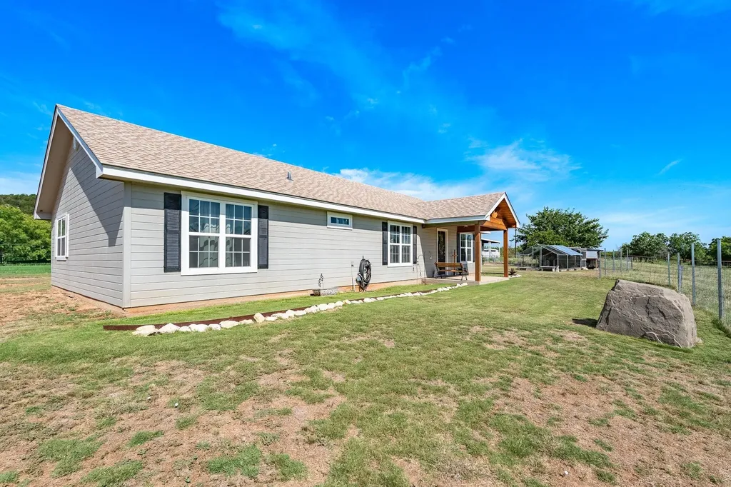 1002 County Road 209 Wingate TX 79566