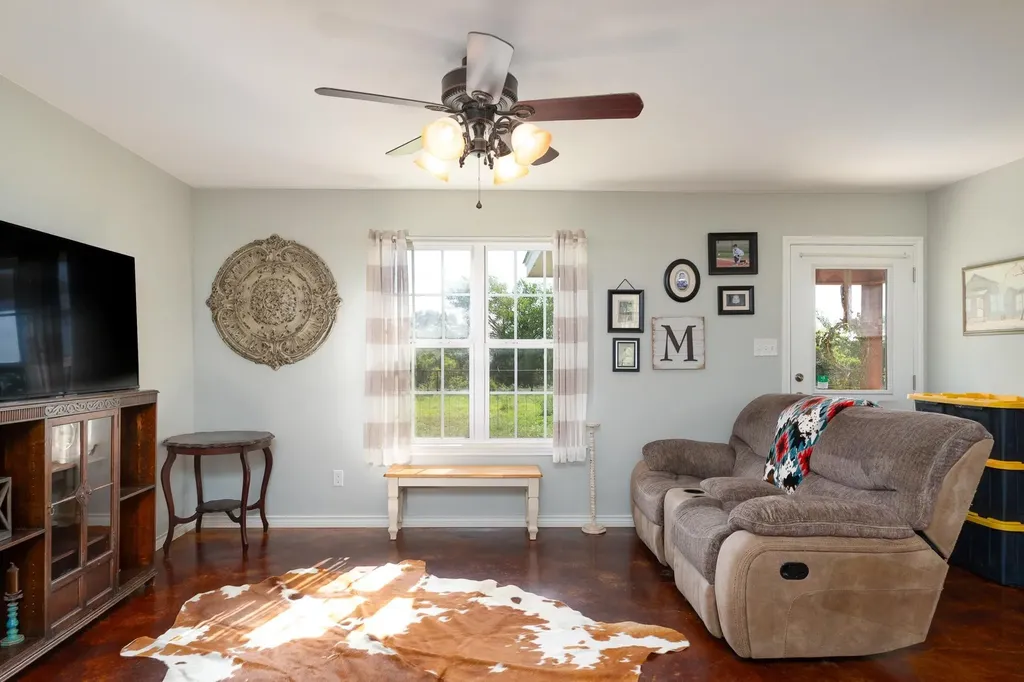 1002 County Road 209 Wingate TX 79566