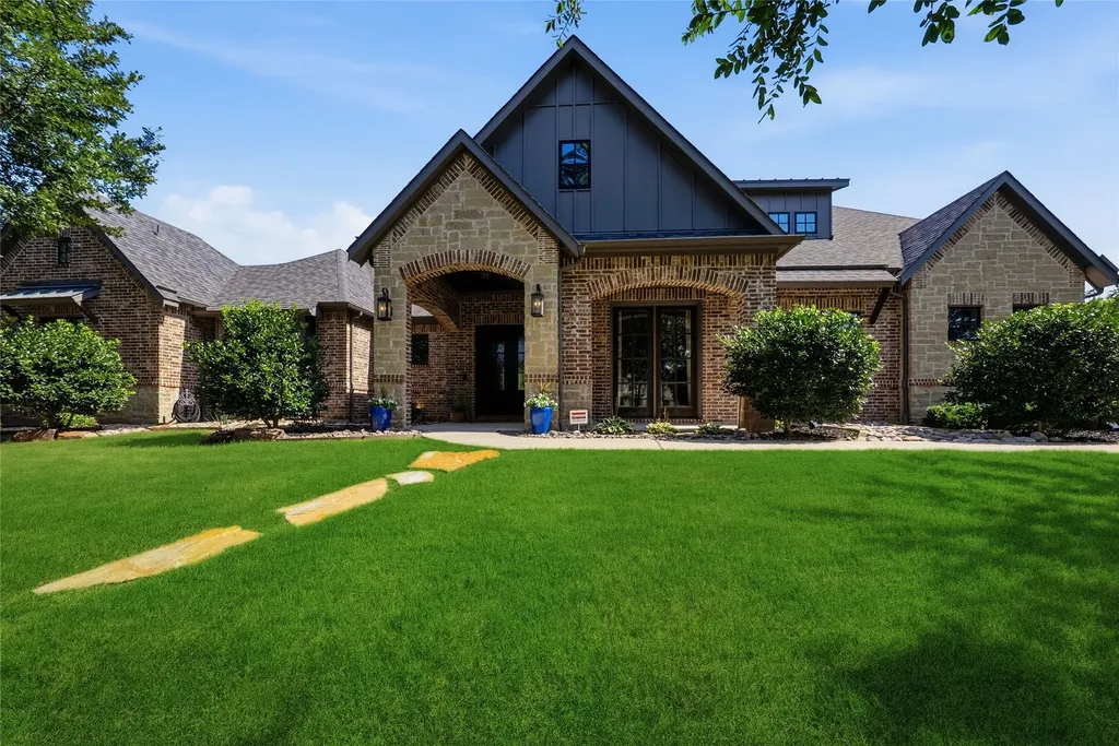 4482 Lake Breeze Drive Mckinney TX 75071