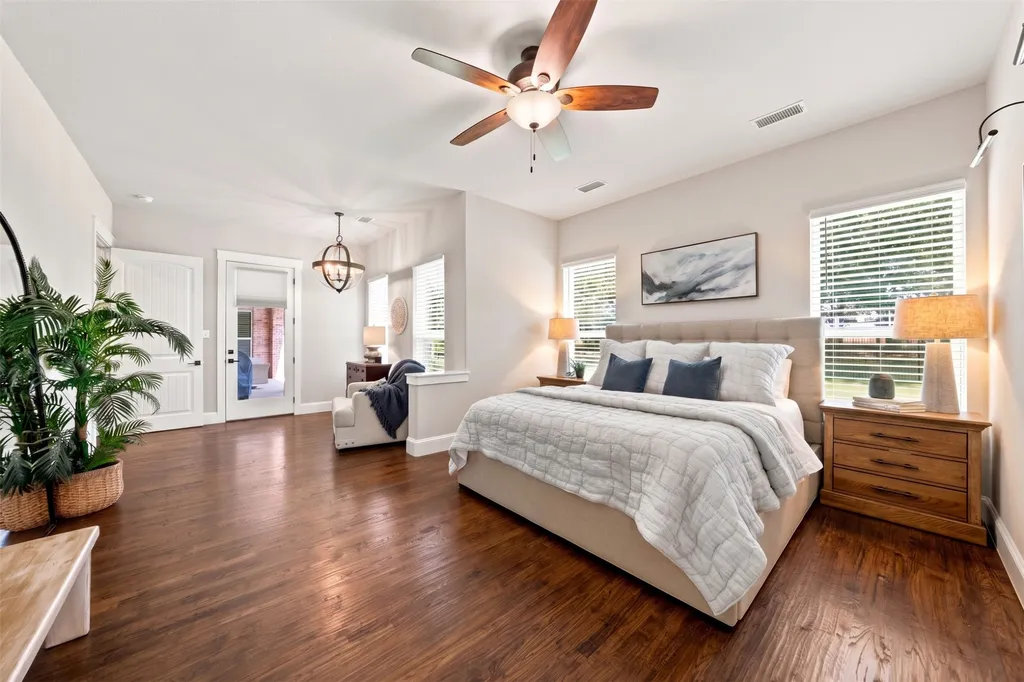 4482 Lake Breeze Drive Mckinney TX 75071