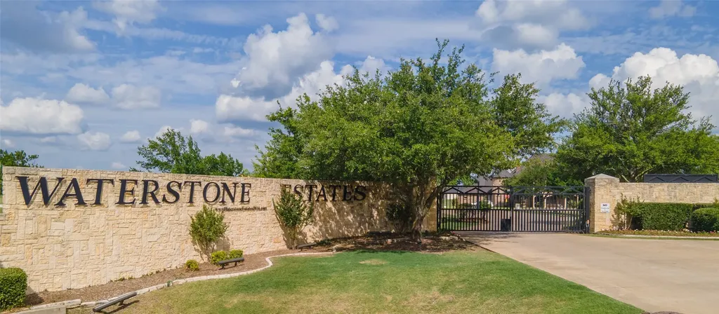 4482 Lake Breeze Drive Mckinney TX 75071