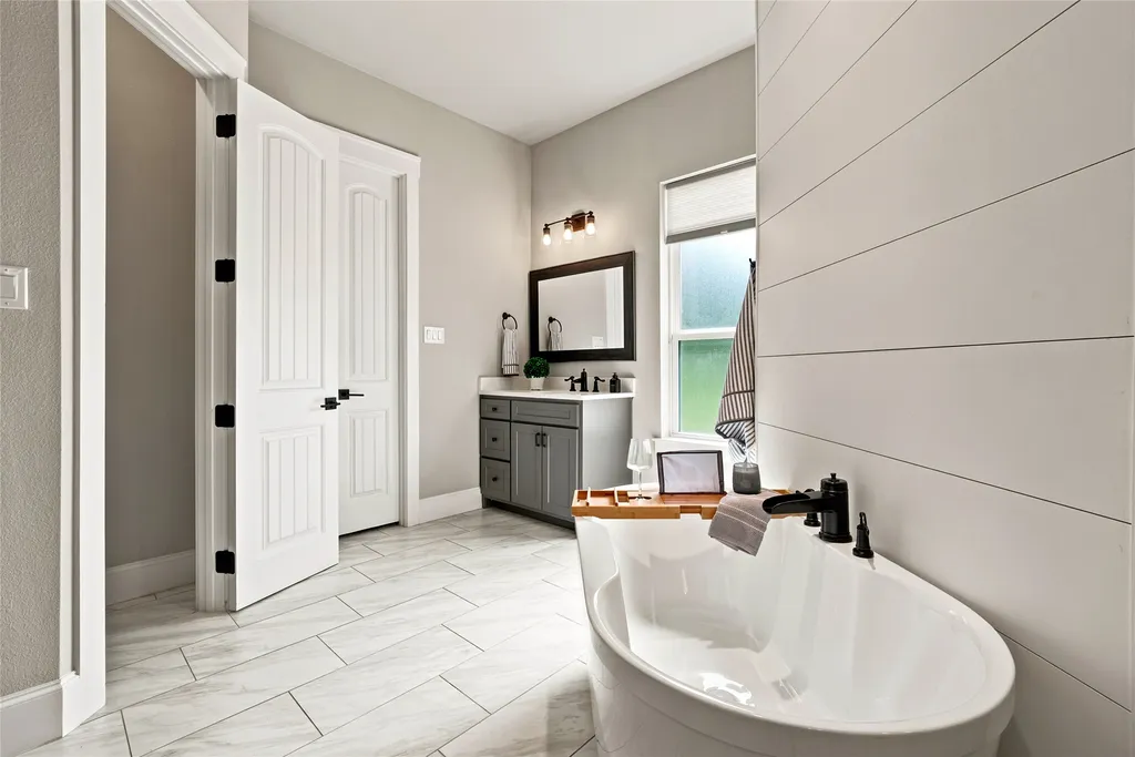 4482 Lake Breeze Drive Mckinney TX 75071
