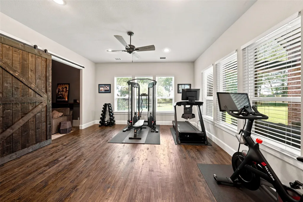 4482 Lake Breeze Drive Mckinney TX 75071