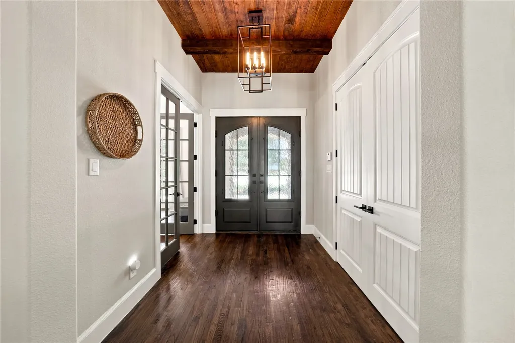 4482 Lake Breeze Drive Mckinney TX 75071