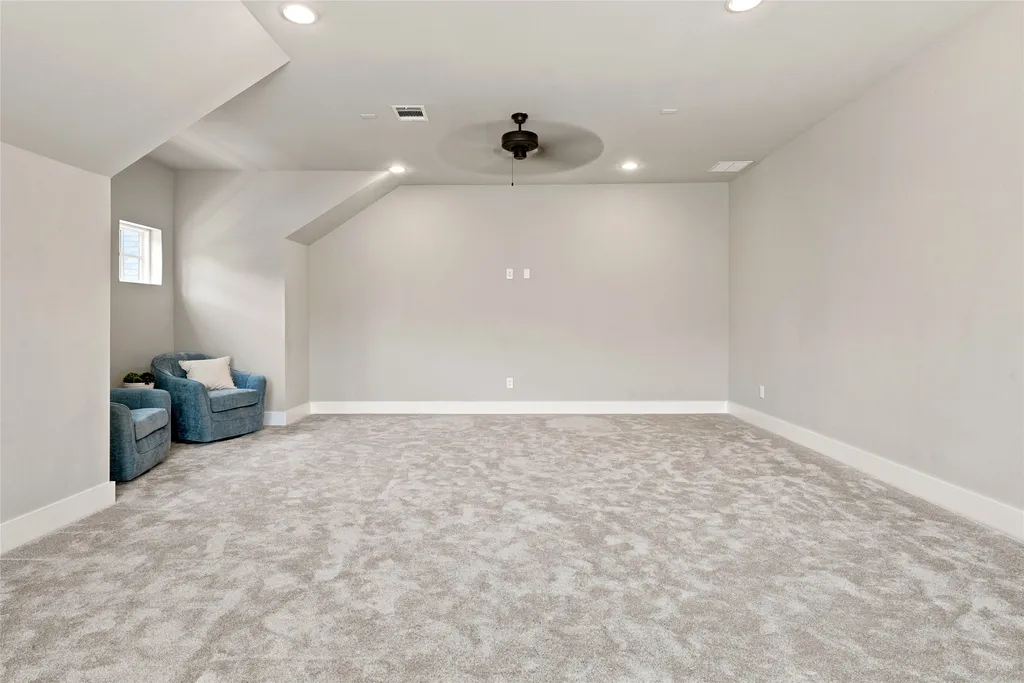 4482 Lake Breeze Drive Mckinney TX 75071