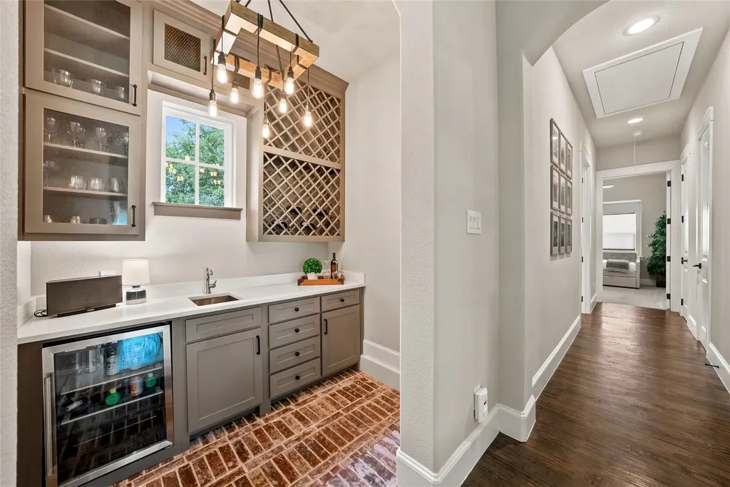 4482 Lake Breeze Drive Mckinney TX 75071