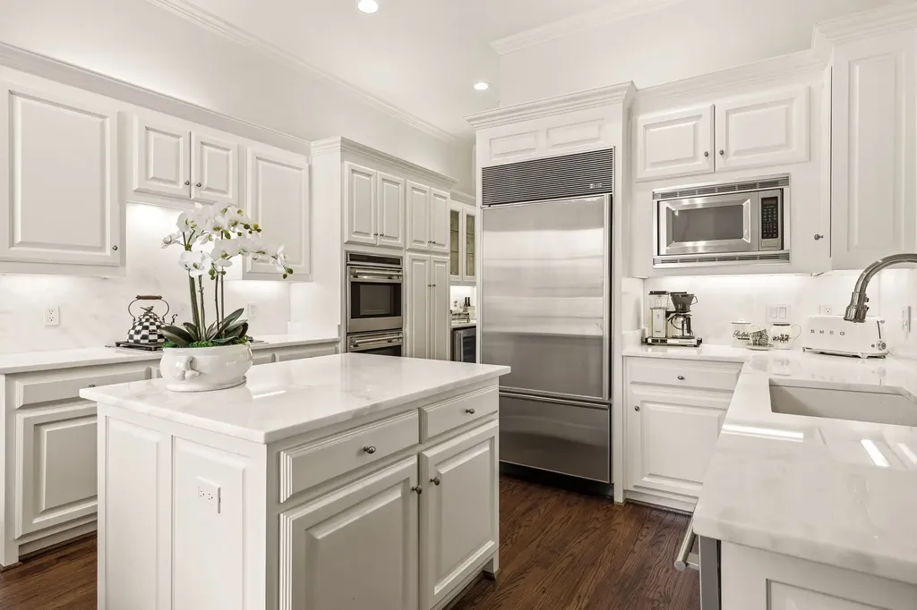 4608 Gilbert Avenue Dallas TX 75219