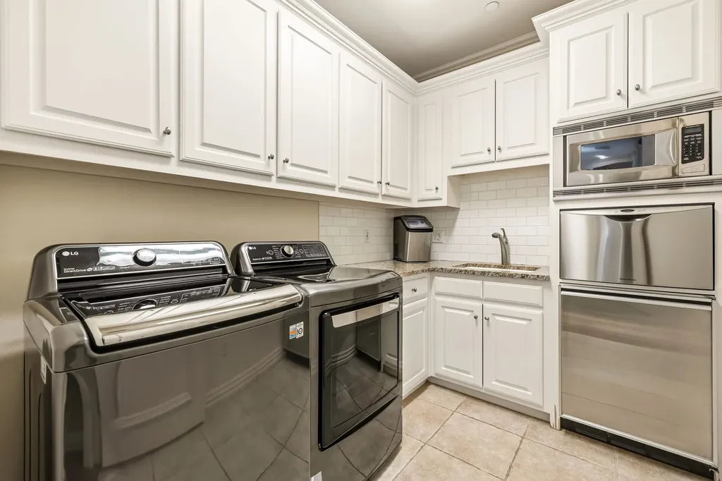 4608 Gilbert Avenue Dallas TX 75219