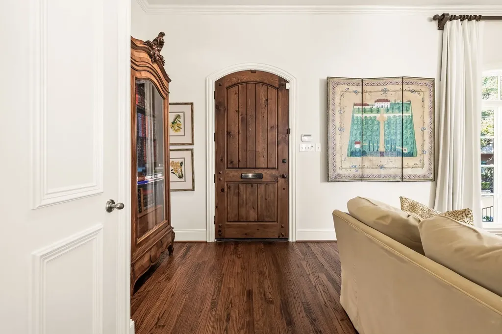 4608 Gilbert Avenue Dallas TX 75219