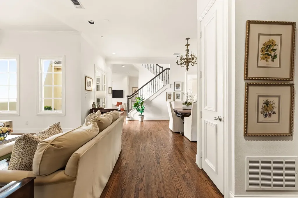 4608 Gilbert Avenue Dallas TX 75219