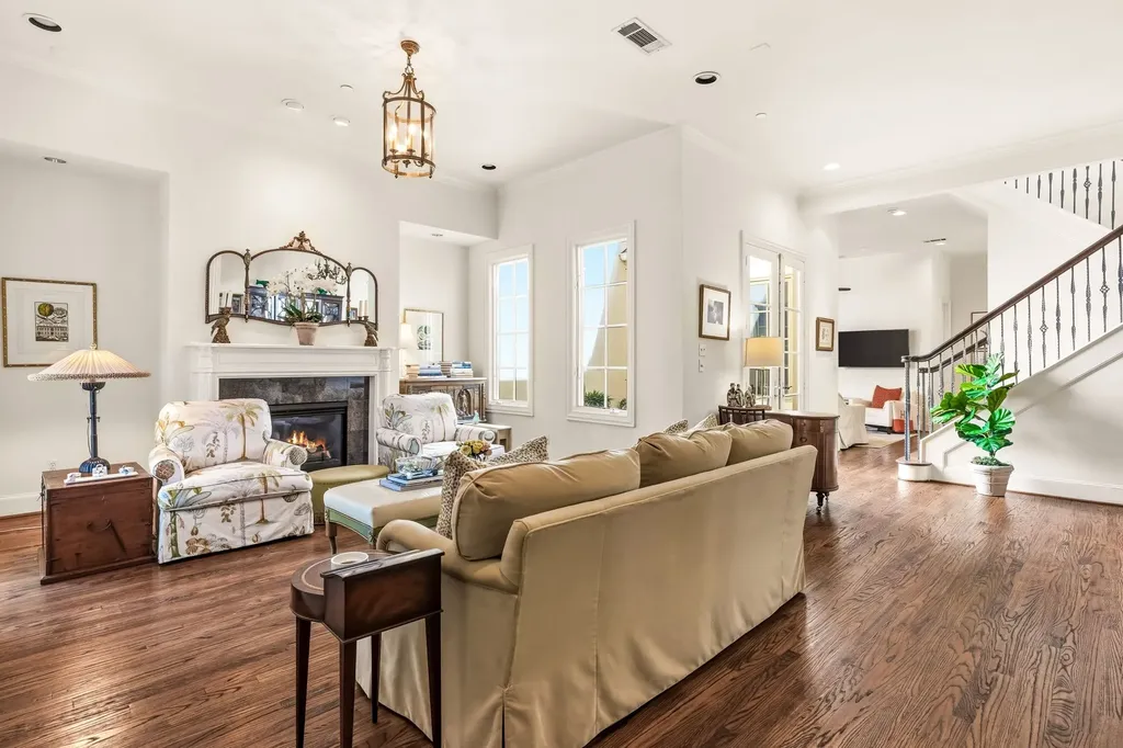 4608 Gilbert Avenue Dallas TX 75219