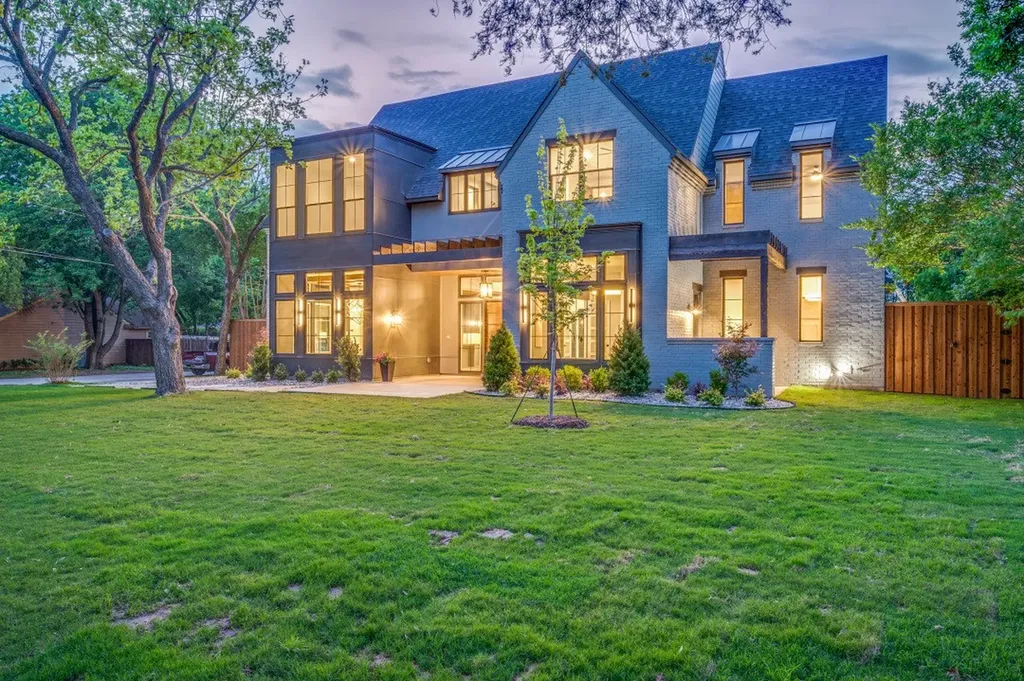 9317 Redondo Drive Dallas TX 75218