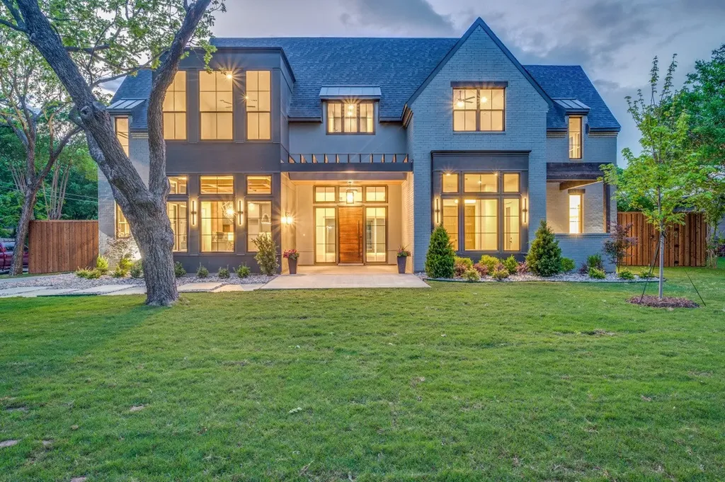 9317 Redondo Drive Dallas TX 75218