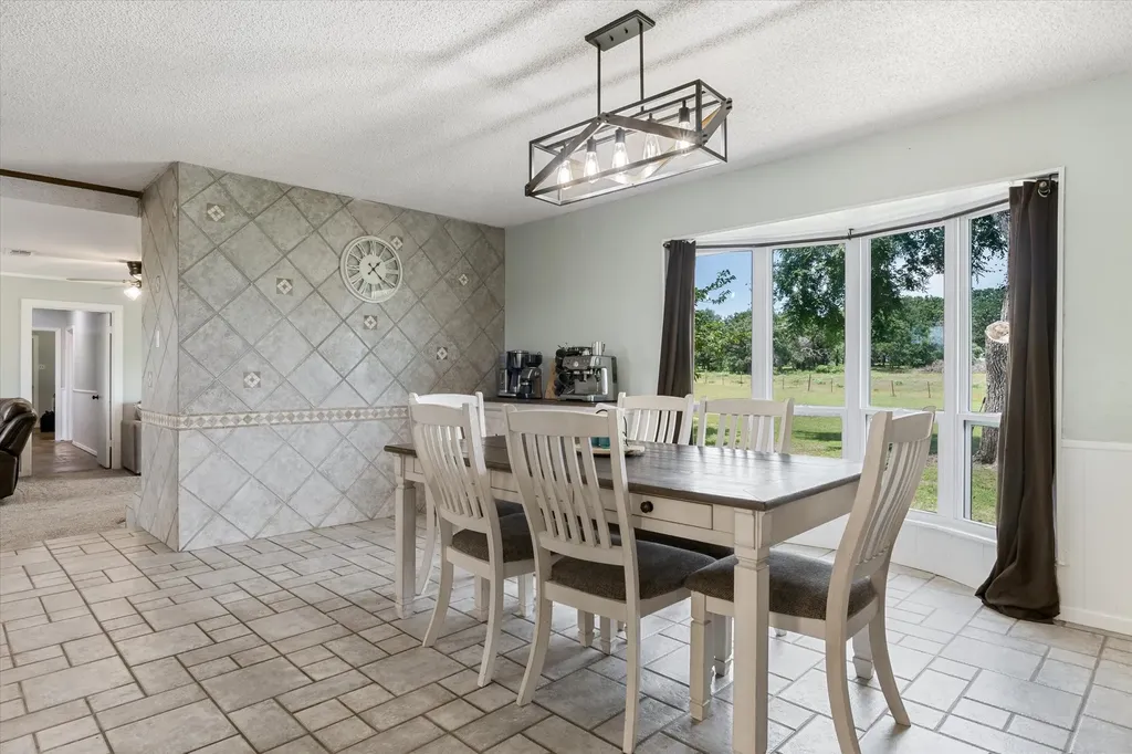 800 Vz County Road 4105 Canton TX 75103
