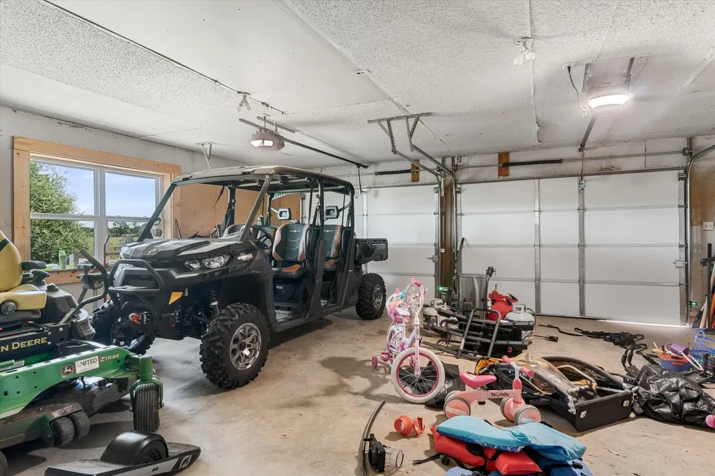 800 Vz County Road 4105 Canton TX 75103