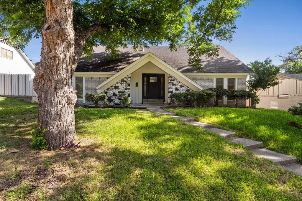 1631 Windchime Drive Dallas TX 75224