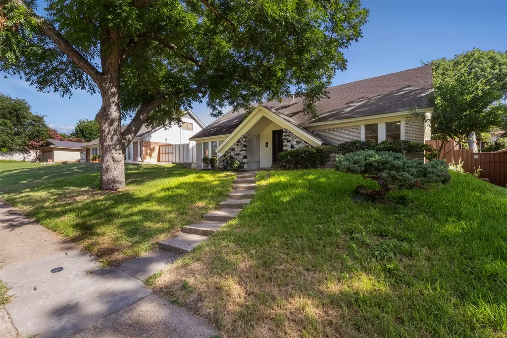 1631 Windchime Drive Dallas TX 75224