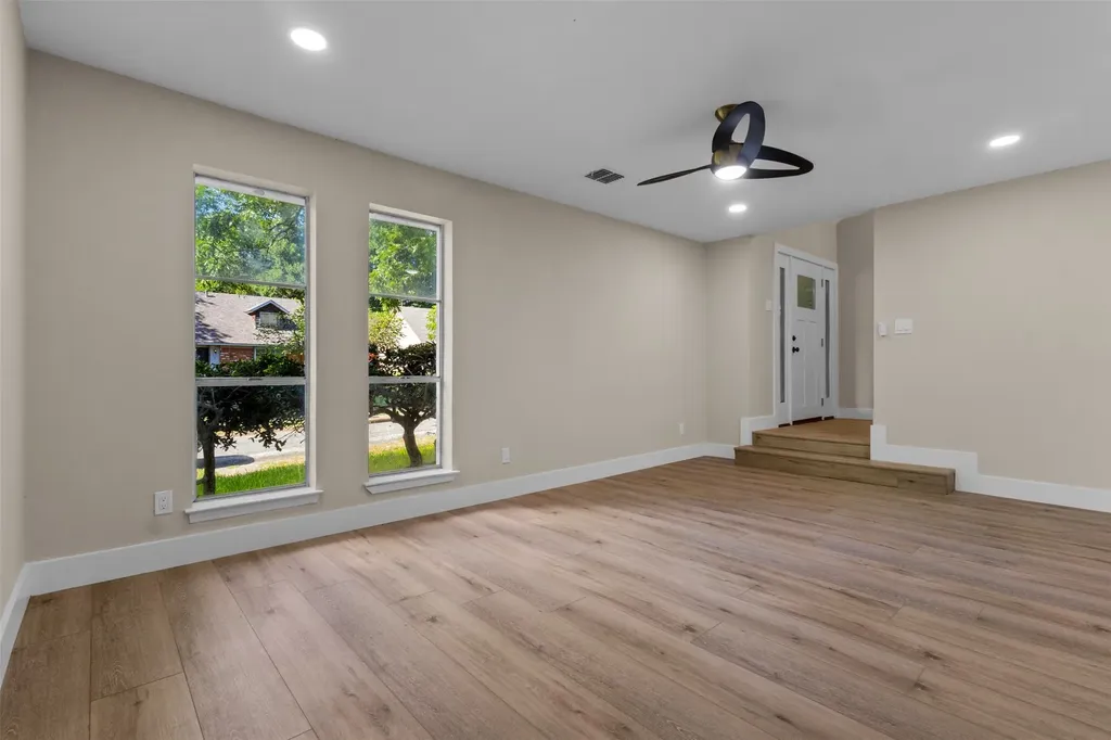 1631 Windchime Drive Dallas TX 75224