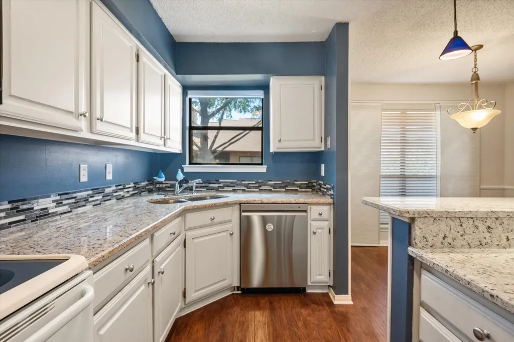1304 Harwell Drive Arlington TX 76011