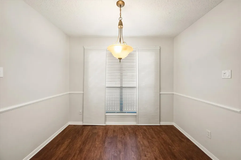 1304 Harwell Drive Arlington TX 76011