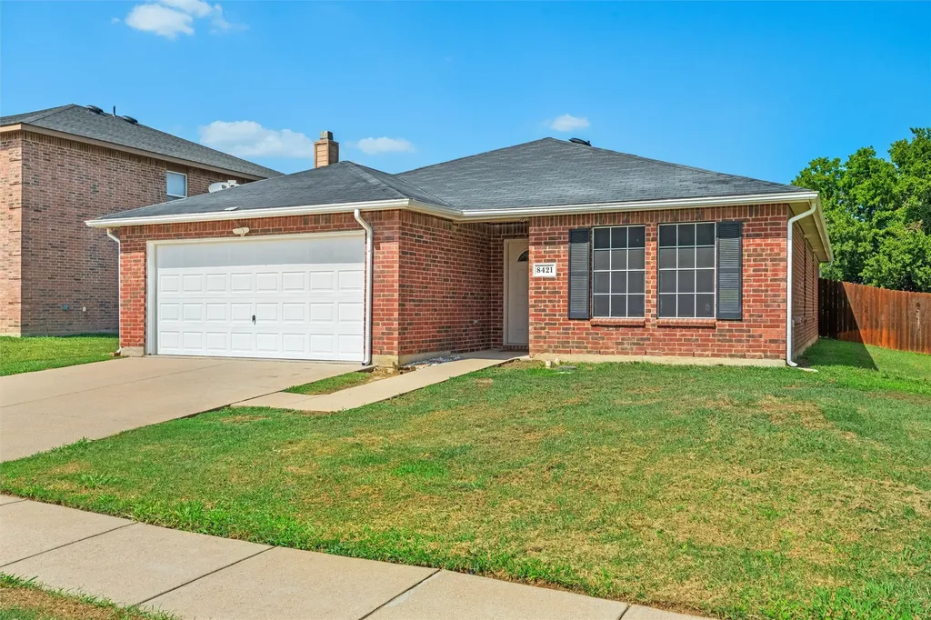 8421 River Bluffs Drive Arlington TX 76002