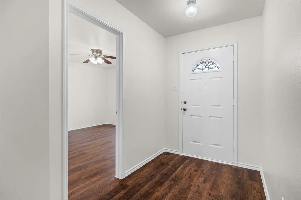8421 River Bluffs Drive Arlington TX 76002