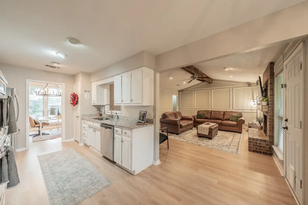 3416 Ainsworth Court Arlington TX 76016