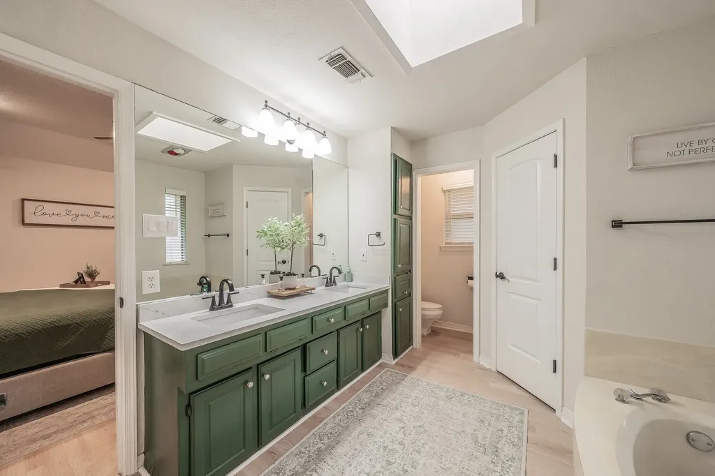 3416 Ainsworth Court Arlington TX 76016