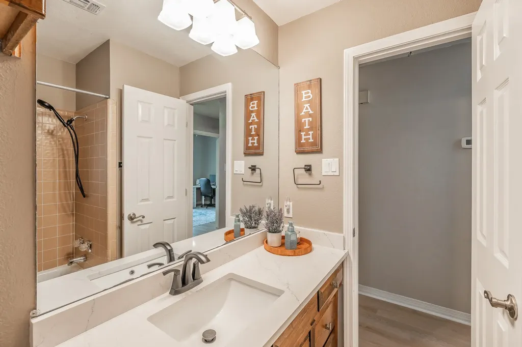 3416 Ainsworth Court Arlington TX 76016