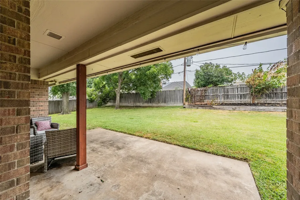 3416 Ainsworth Court Arlington TX 76016