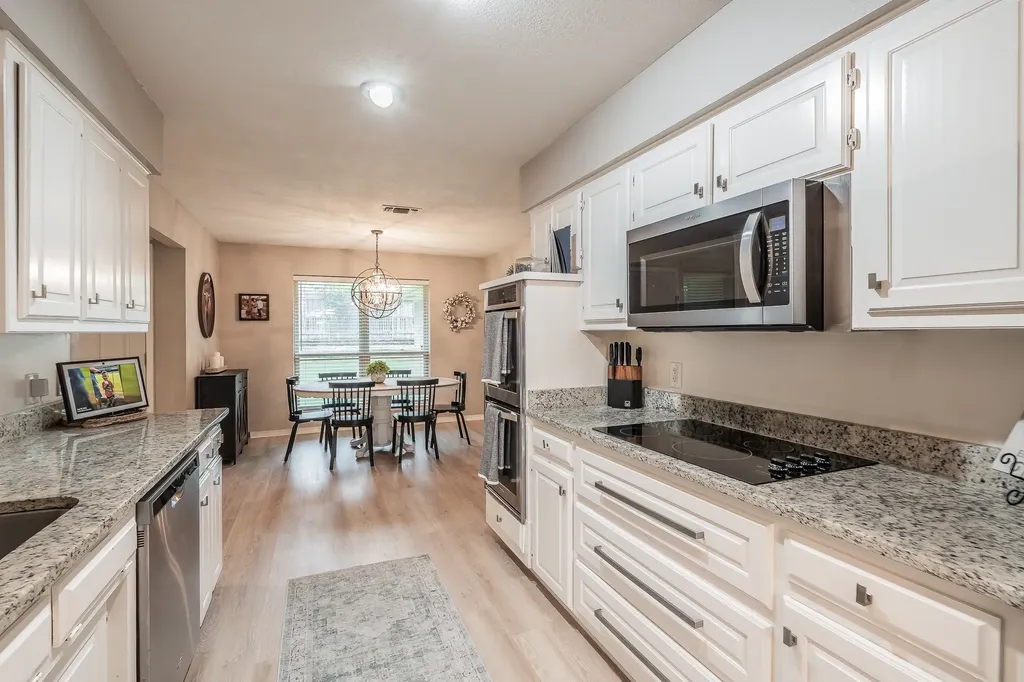 3416 Ainsworth Court Arlington TX 76016