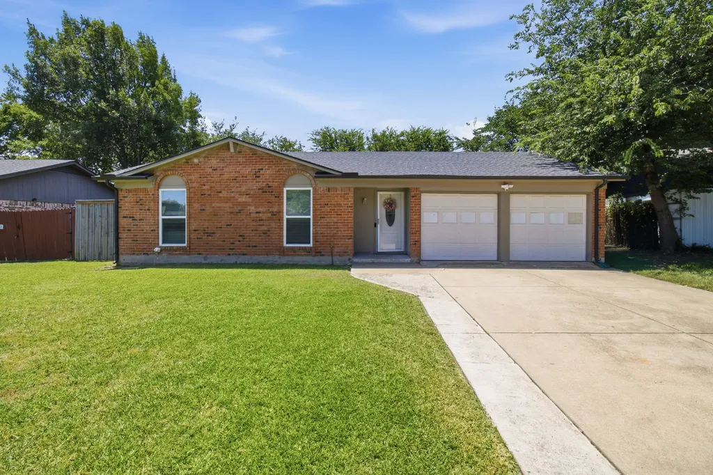 4408 Mink Drive Haltom City TX 76117