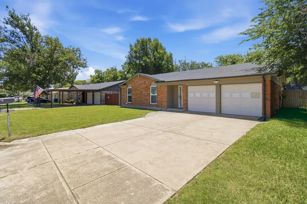 4408 Mink Drive Haltom City TX 76117