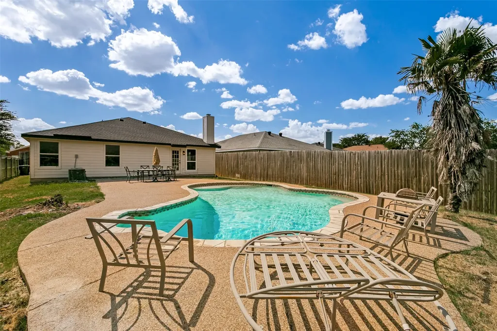 7113 Avington Way Fort Worth TX 76133