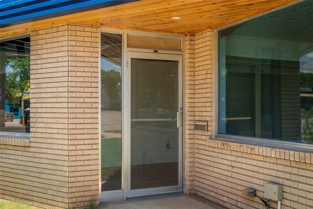 1813 Balboa Place Dallas TX 75224
