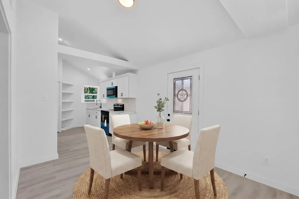 2607 Winter Oak Street Dallas TX 75227