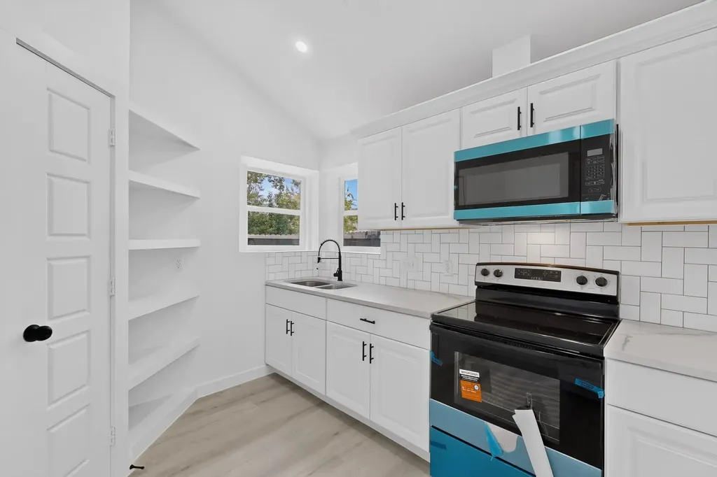 2607 Winter Oak Street Dallas TX 75227