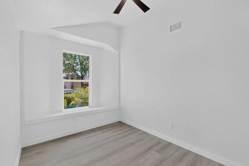 2607 Winter Oak Street Dallas TX 75227