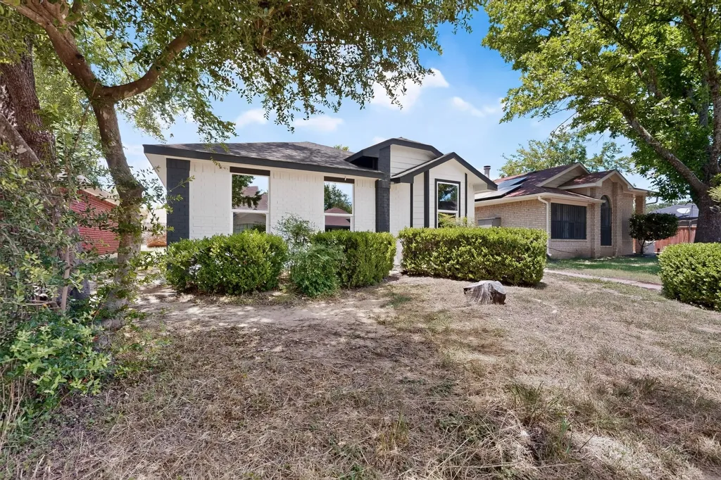 2607 Winter Oak Street Dallas TX 75227