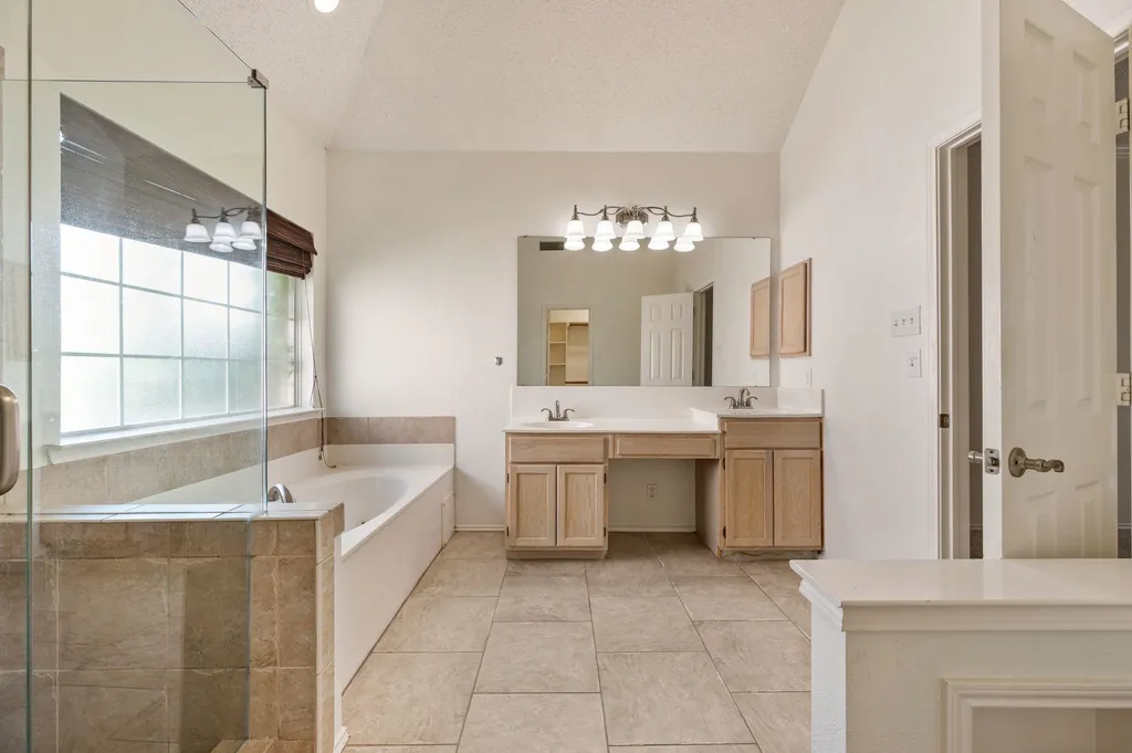 2308 Suntree Lane Flower Mound TX 75022