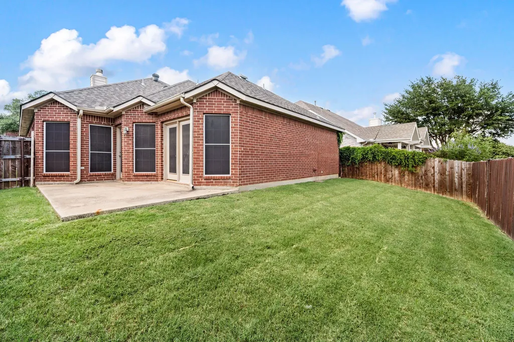 2308 Suntree Lane Flower Mound TX 75022