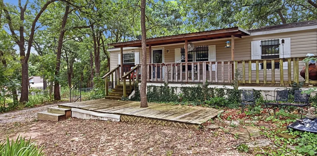 945 Lake Road Gordonville TX 76245