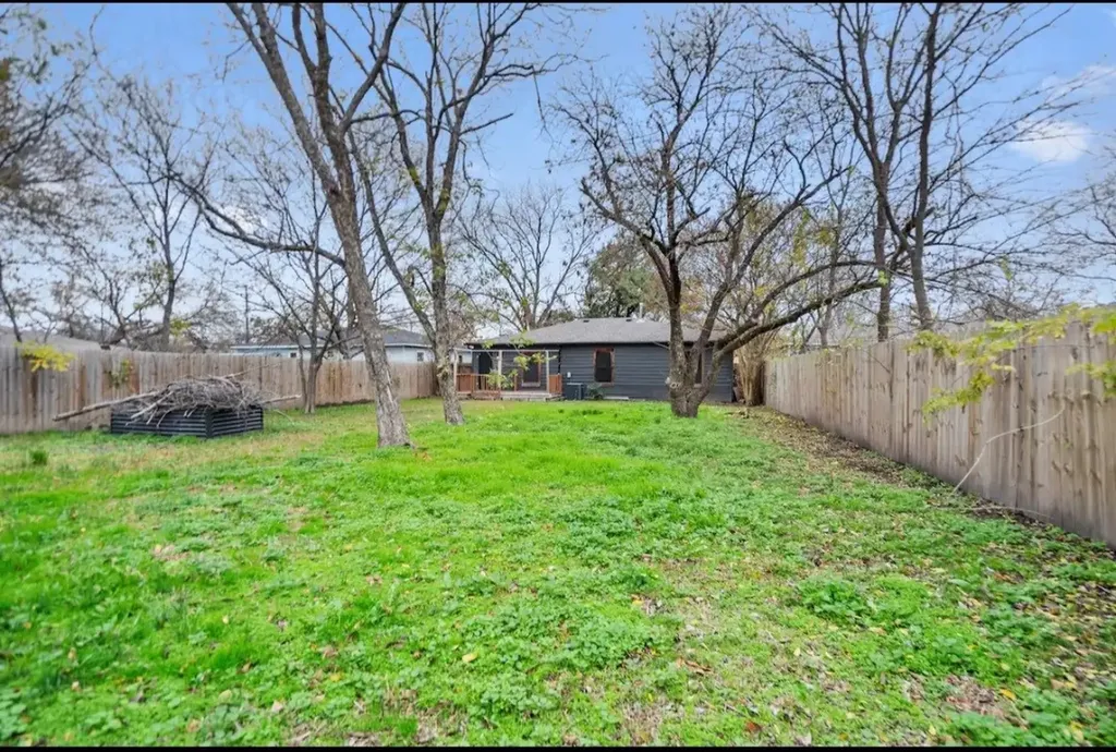 4504 3rd Street Greenville TX 75401