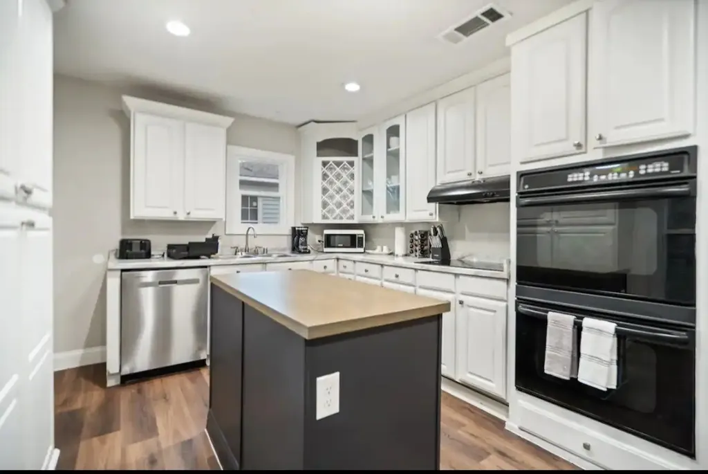 4504 3rd Street Greenville TX 75401